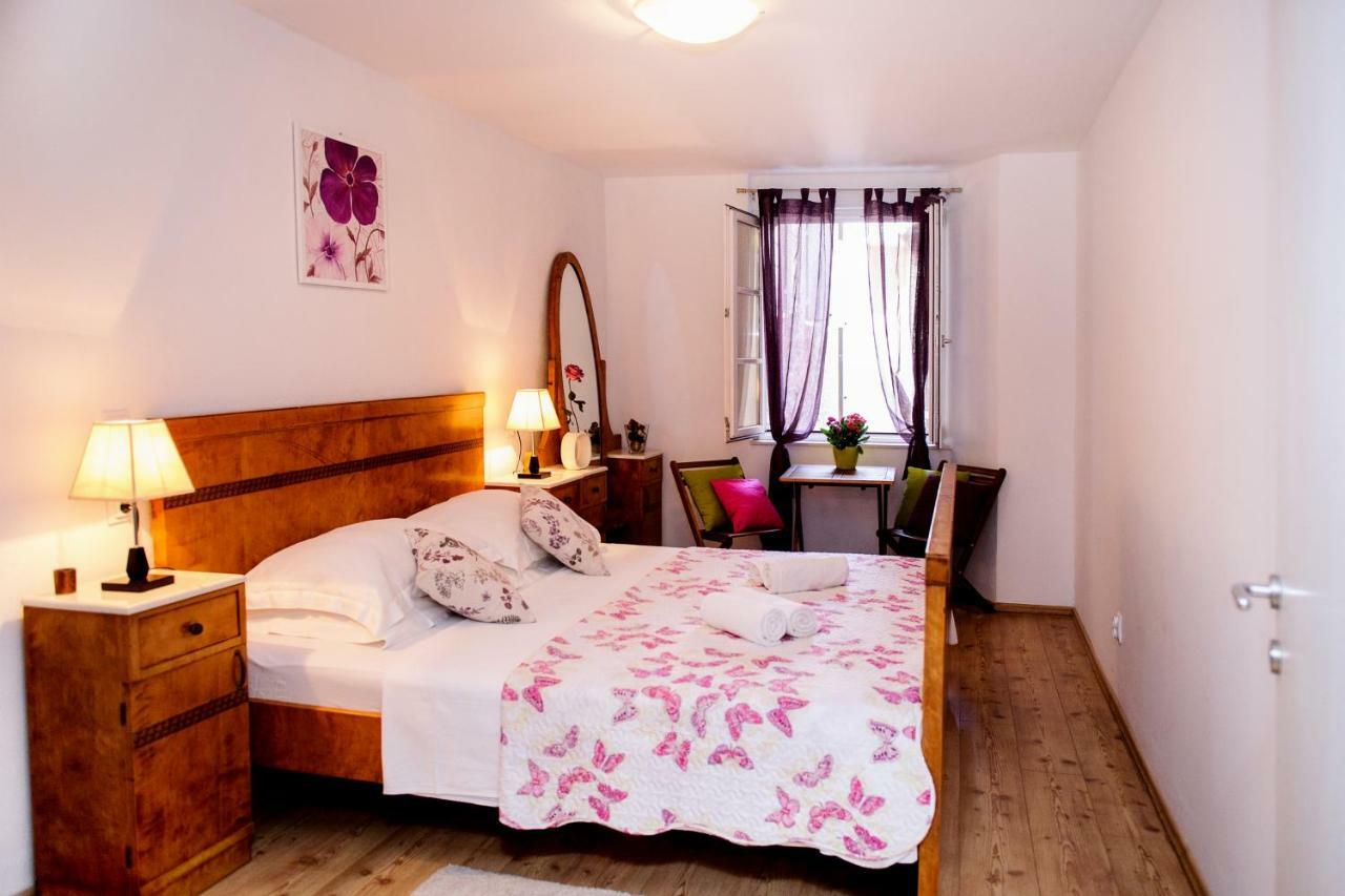 Peristil Cardo Apartman *